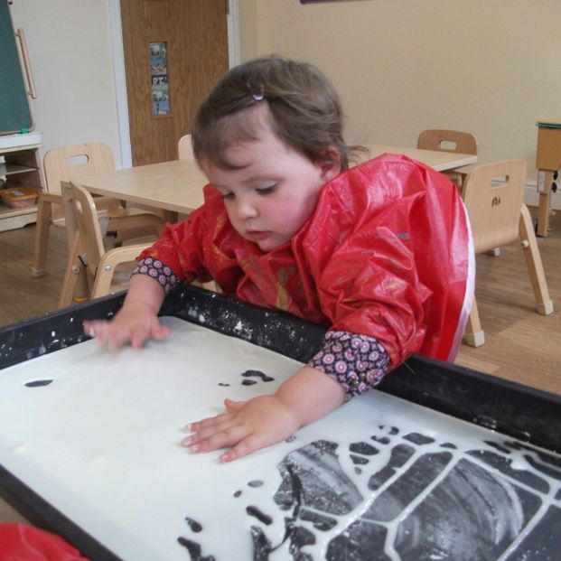 messy play at hook-a-gate nursery